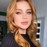 lola_redly