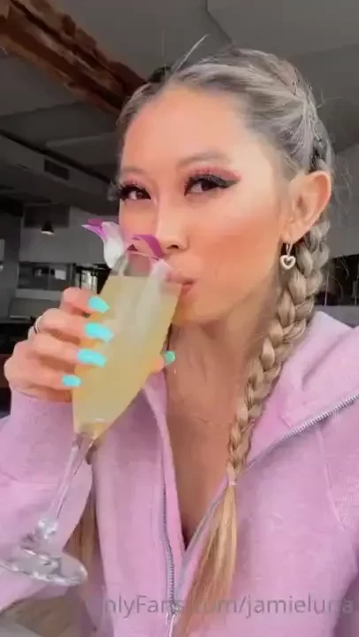 Mornings and mimosa s just make sense 