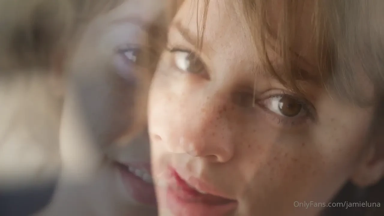 Omg my friend marymoody the internet s favorite freckle faced girl 