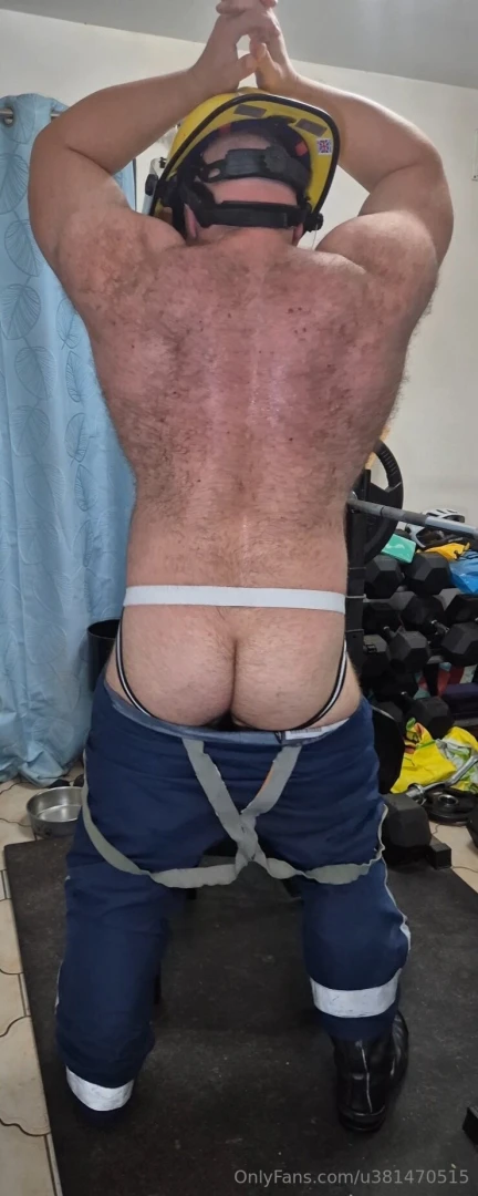 A peek at my last vid vid has me stripping to music and shaking my cum part 1 