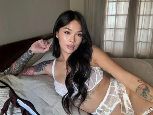 Goddess of naughty thoughts me tvylorafterdark