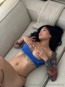 Warning too hot to handle tvylorafterdark