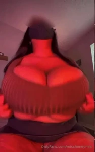 Crazy push-up bouncing my big tits are pushed up high and bounce like