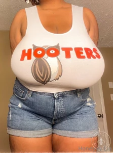 Hooters girl fantasy you tipped me so well hun now i owe you a real part 1