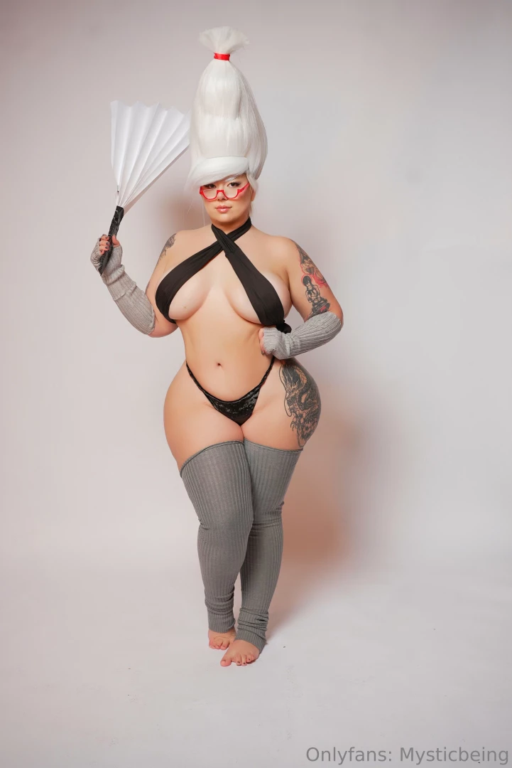 Incoming new cosplay seiko ayase from dandadan part 1 