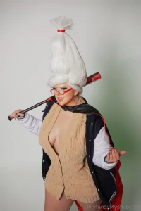 Incoming new cosplay seiko ayase from dandadan