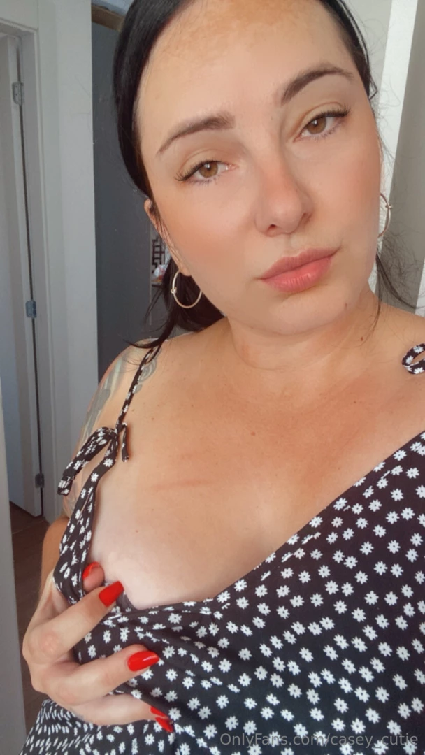 Tell me slow and sensual or rough and reckless how do you want me 