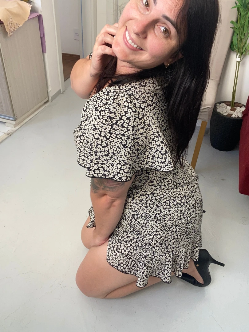 I know i m sexy but i love hearing it slide into my dms 