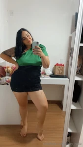 I m feeling hot and i know you want me dm me