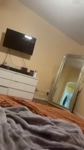 Hey you wanna see my cool party trick