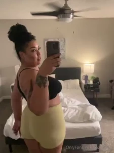 Lil but wide booties matter too
