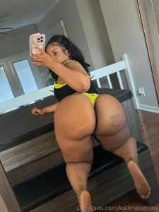 Am i your favorite bubble butt