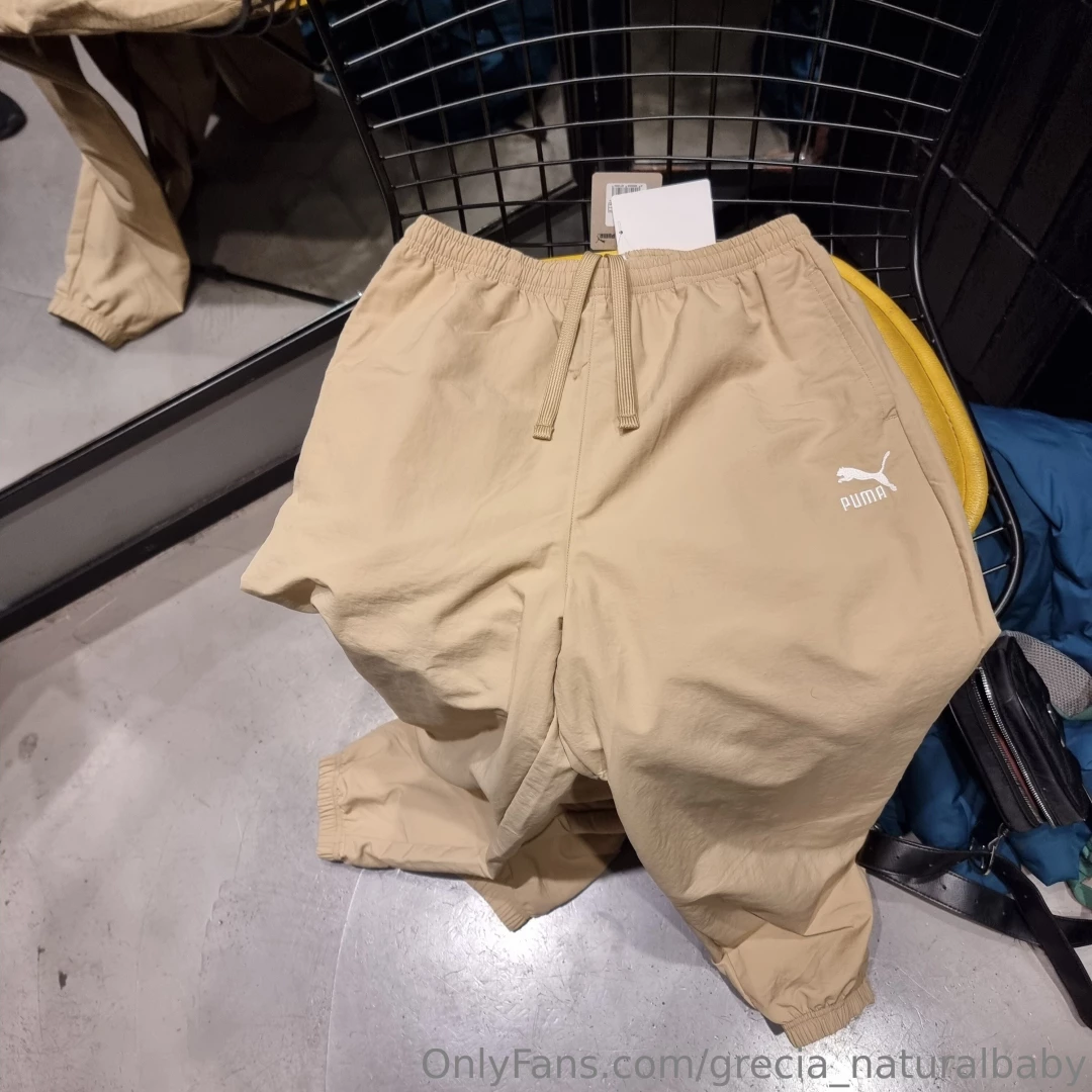 Thursday is my birthday can you help me buy these nice pants love you 