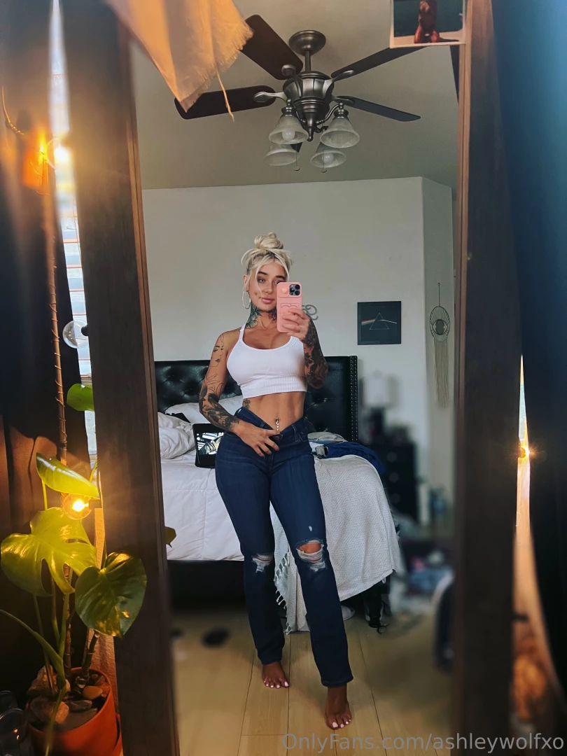 Casual enough to keep it cute but tempting enough to keep you staring 