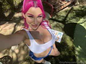 You go to a car wash and i show up what would you do