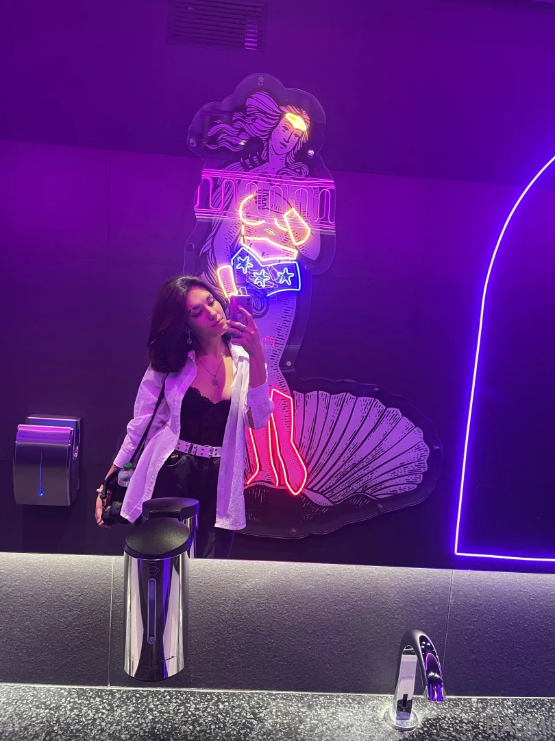 I rarely leave the house 