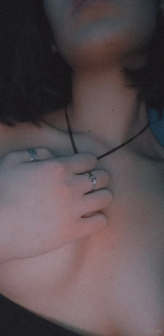 I m so horny right now do something about it 