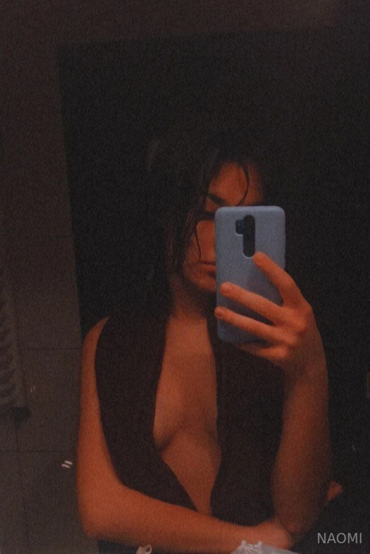 I know what to do with your hands 