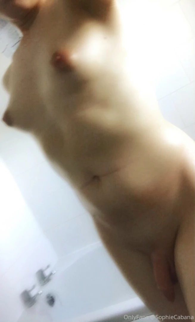 Ddp 7 steamy shower selfie 