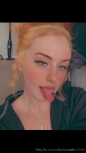 Sub to her she s got great content part 5