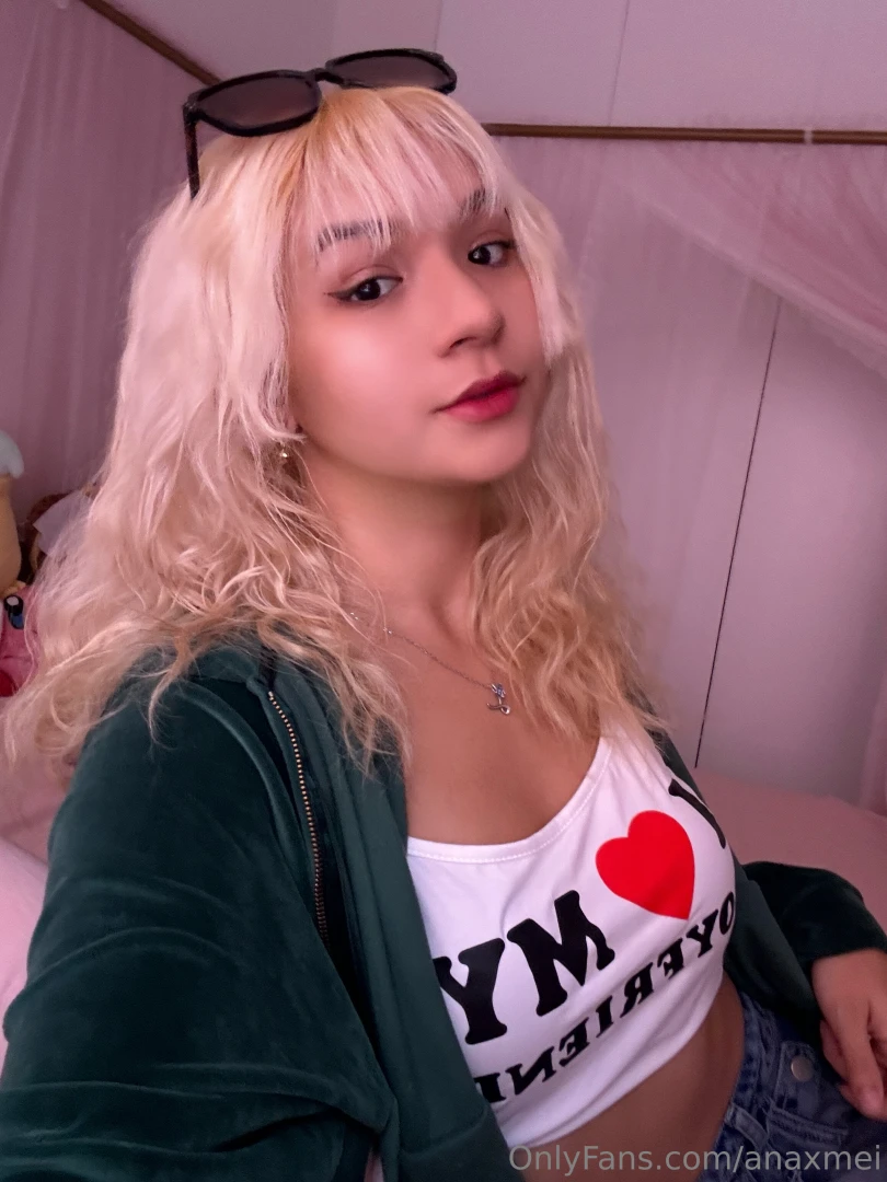 Something special is waiting for you on my page you know you want to 