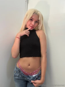 Swipe right for a kiss