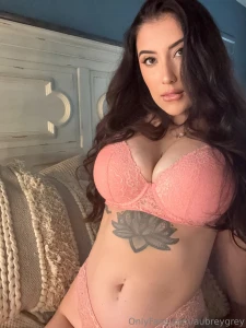 Do you like this pink lace set