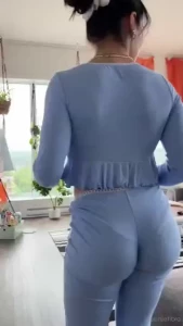 Follow me joanniefit