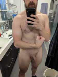 Some post gym flexing for you