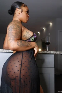 If you can hold a good conversation dm me right now