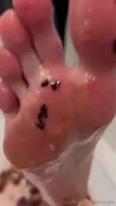 New hot fruit battle enjoy over 4 minutes of crushing grapes and