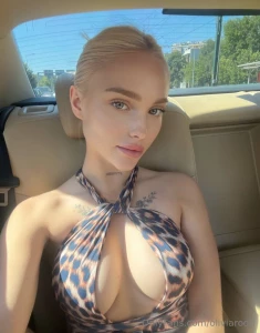 Follow her for free yourfavbarbie_vip yourfavbarbie_vip do you want to part 48