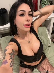 Customs are 50 off for 24 hrs on blodvy 33 who wants one