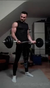 Some uncut workout stimulation and flexing hope you enjoy