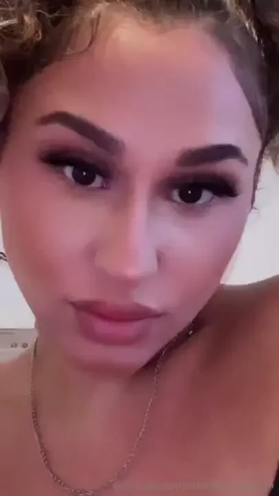 Wanna do a private live tonight baby special deal right now dm me now 