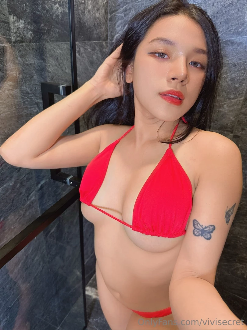 The water s hot but i m even hotter 