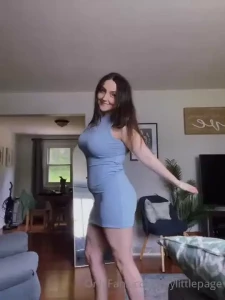 Fit check followed by a booty check uwu