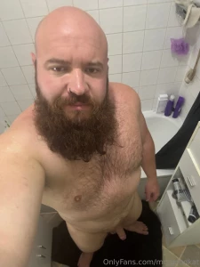 All nice and clean after a shower who wants to oil my beard for me