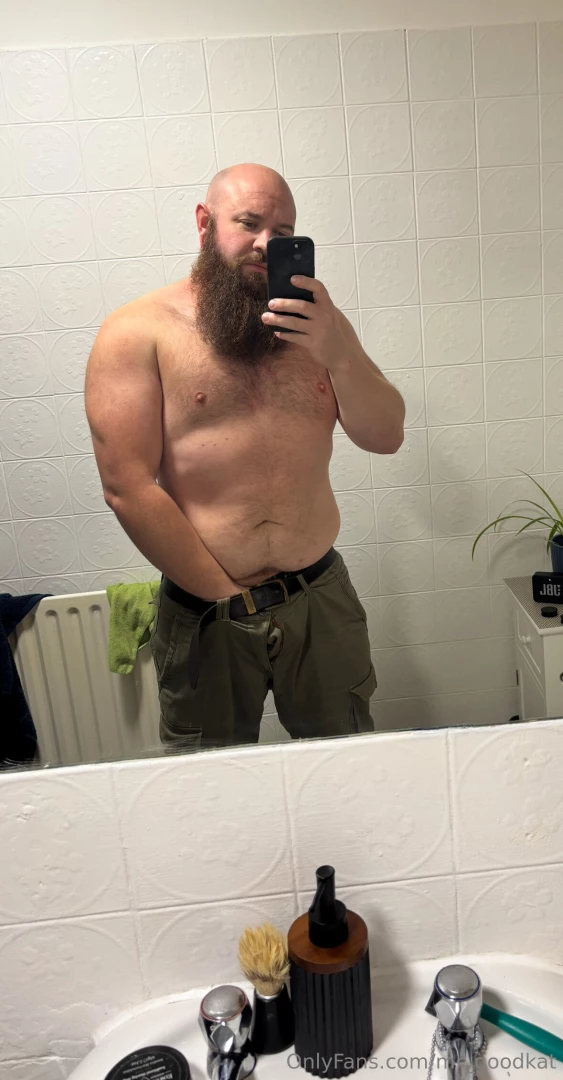 Can t decide if i should have a play or an early night 