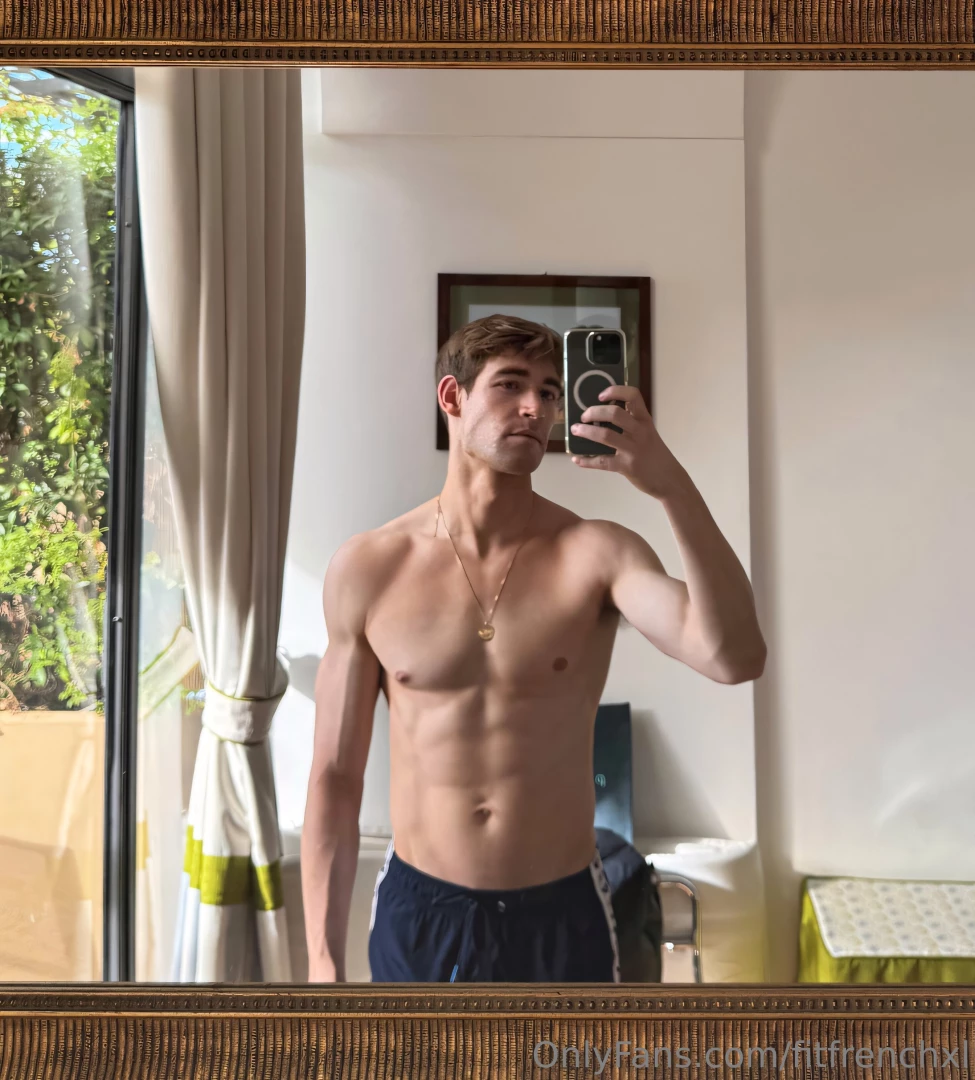 Feeling frisky in the daylight 