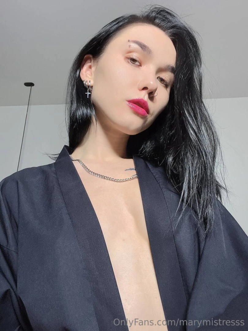 A lot of people say i look like asian girl well if it makes me look 