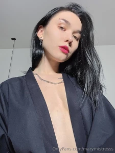 A lot of people say i look like asian girl well if it makes me look