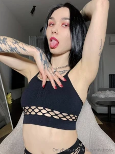 Beautiful makeup can change a person s attitude sometimes maybe even