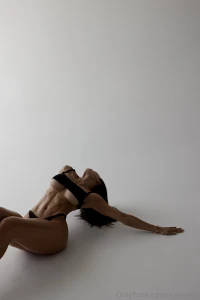 Arched for attention and i know you re watching part 1
