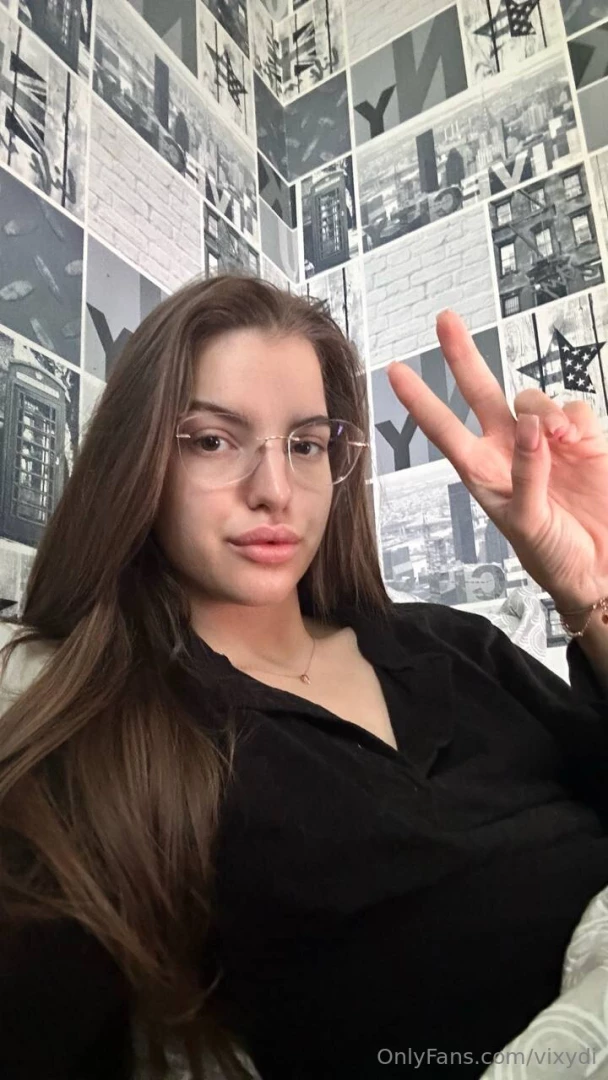 Peering into the world through the lens of elegance with these 