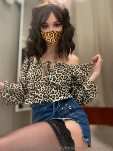 You ever put something on look in the mirror and just pause like wait part 1