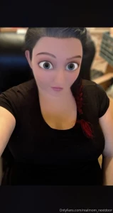 How s your hump day going i m just chilling at my desk in meetings