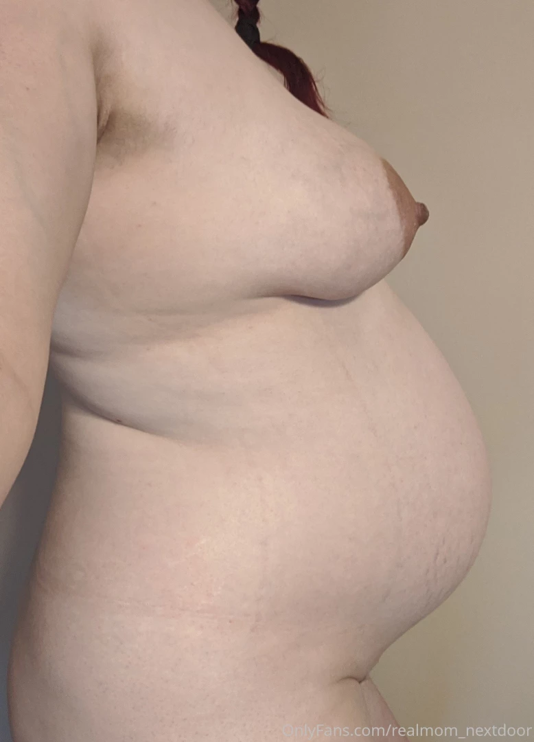 33 weeks pregnant like what you see 