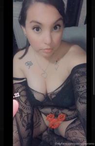 Go subscribe to this curvy latinas page she s thick in all the right part 1