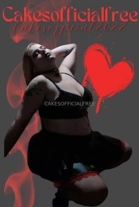 Come watch this naughty nerdy and needy texan wife play with her part 8